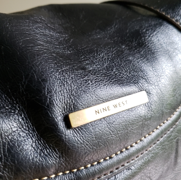 NWOT nine west leather extra large duffle purse - Picture 2 of 16